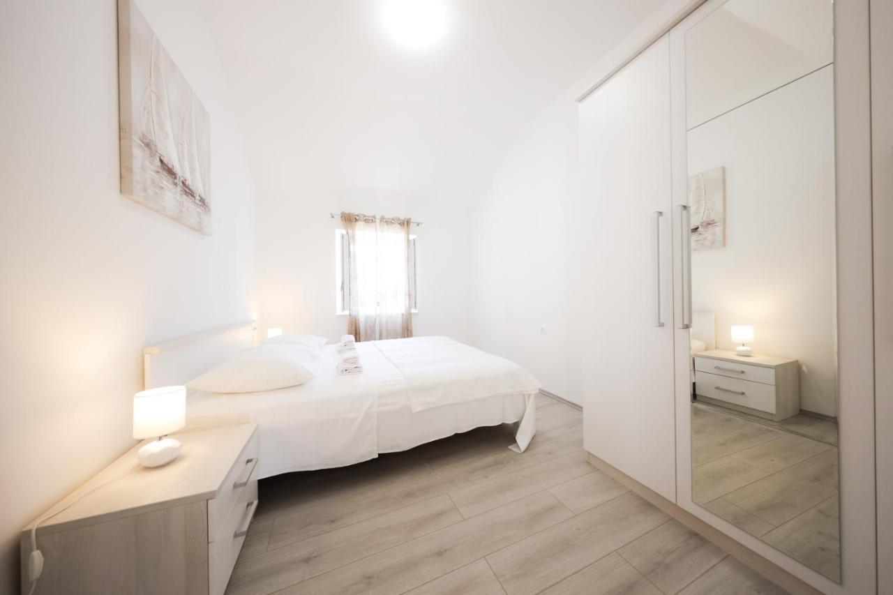 Two Bedroom Apartment In The Old Town Marija Zadar Extérieur photo