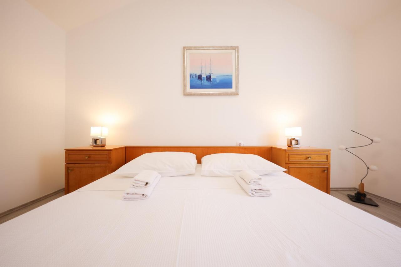 Two Bedroom Apartment In The Old Town Marija Zadar Extérieur photo